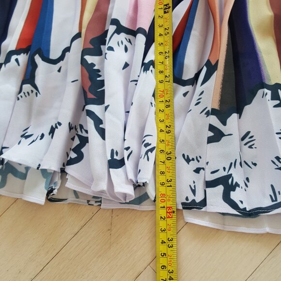 Paul Smith ! Women's Multi Stripe Pleated Skirt With Floral Hem (EU/46) - Picture 10 of 11